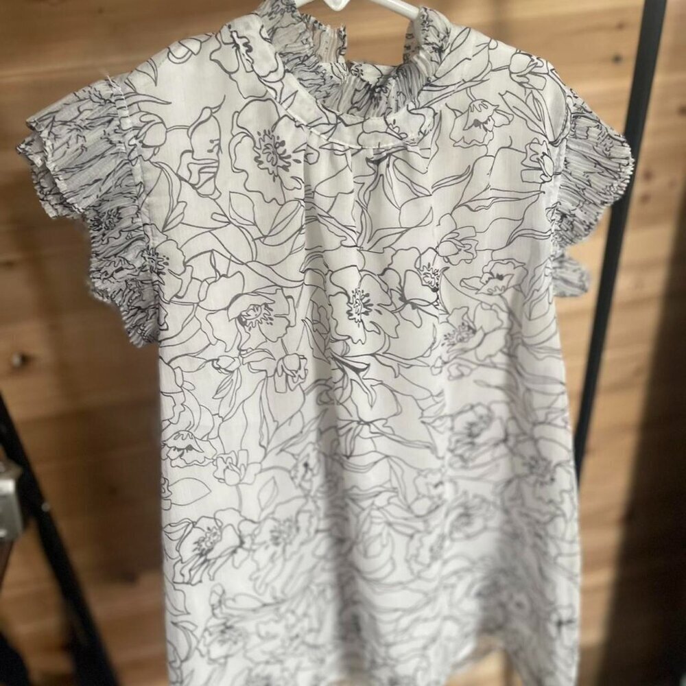 Cream Floral pattern top